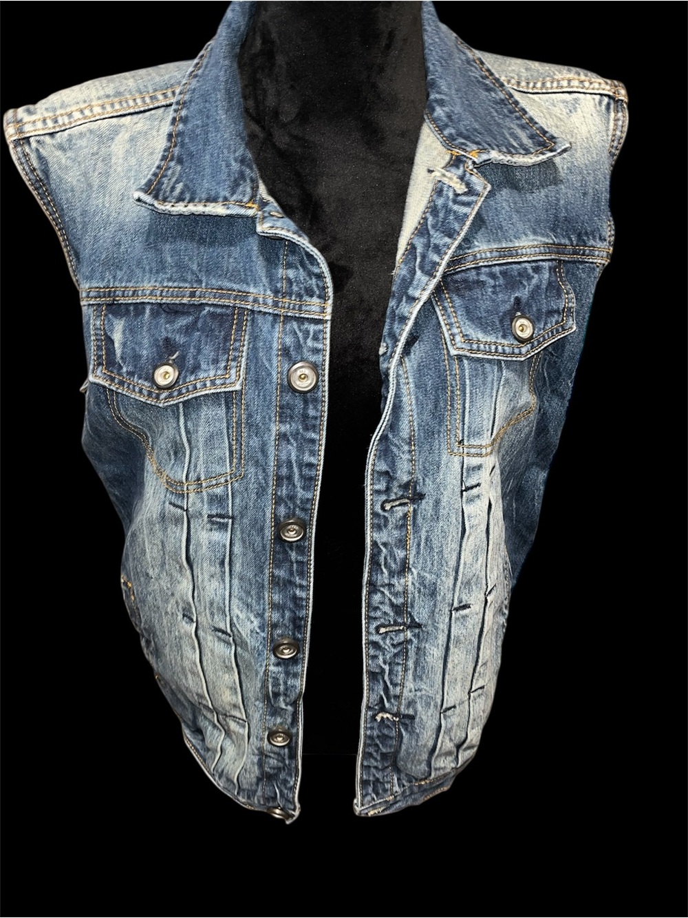 Men's Sleeveless Denim Vest -  Size Latch
 Blue Washed. Brand is Matchstick